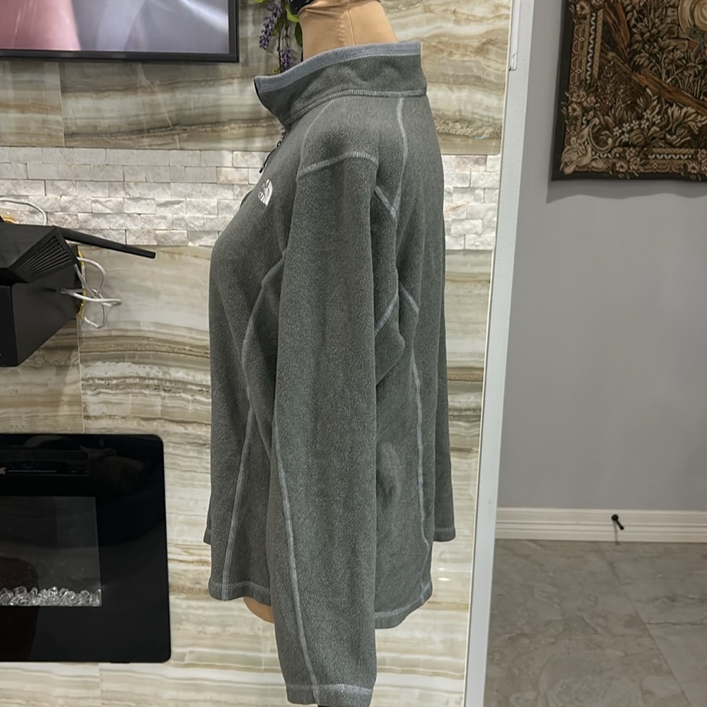 The North Face Gray Fleece Quarter Zip Jacket. Size XL (960) - Picture 4 of 12